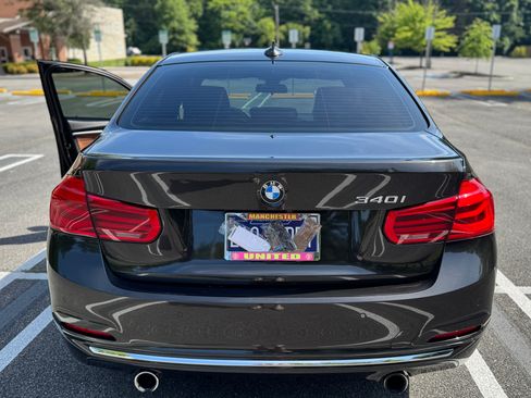 Used 2016 BMW 340i Sedan RWD image 4