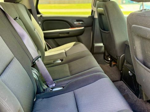 Used 2011 Chevrolet Tahoe LS image 12