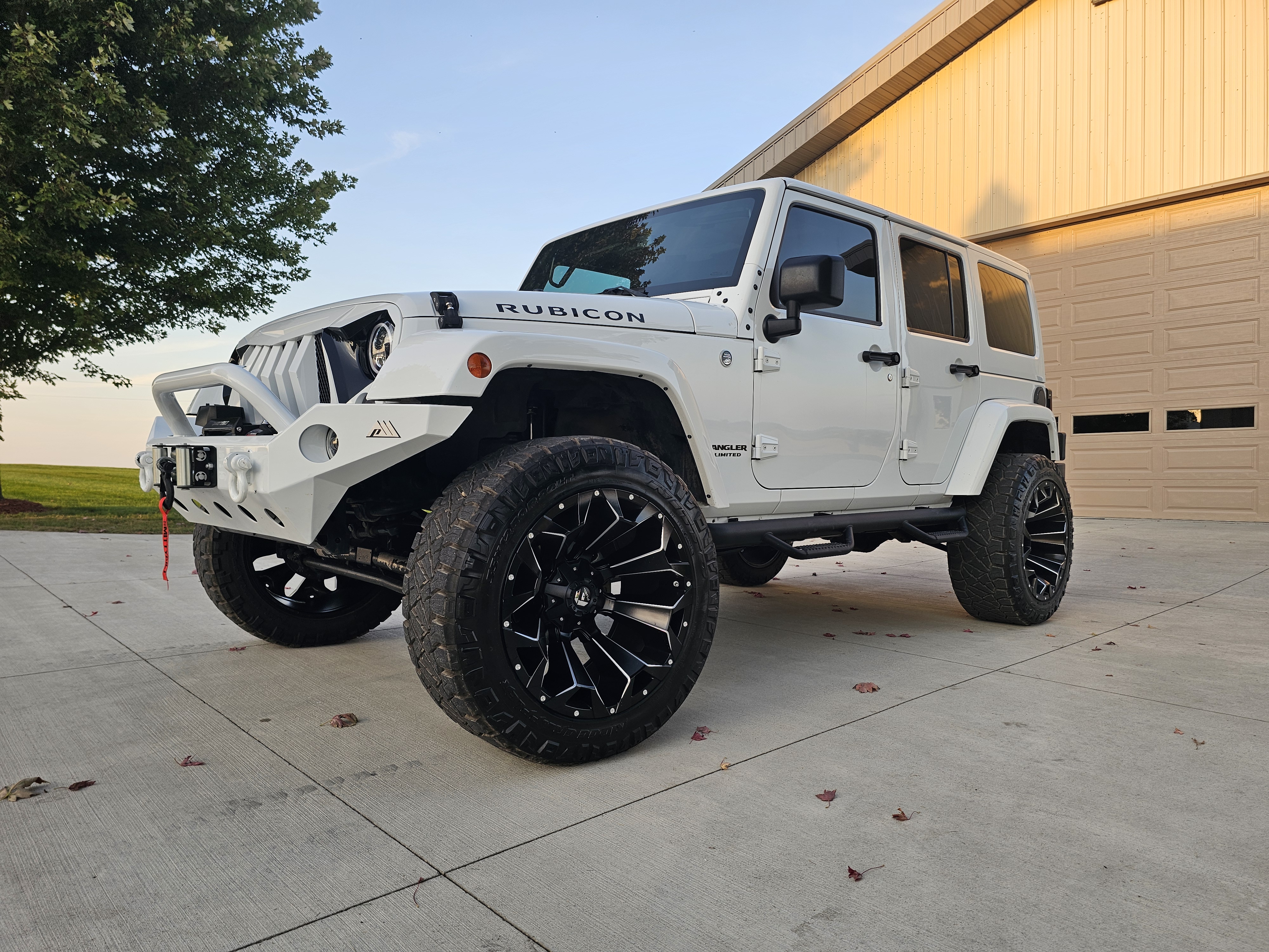 Used 2015 Jeep Wrangler Unlimited Rubicon AWD/4WD image 1