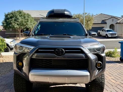 Used 2021 Toyota 4Runner TRD Off-Road Premium w/ Moonroof Package AWD/4WD image 10