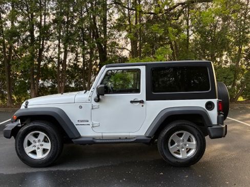 Used 2017 Jeep Wrangler Sport w/ Quick Order Package 24S image 2