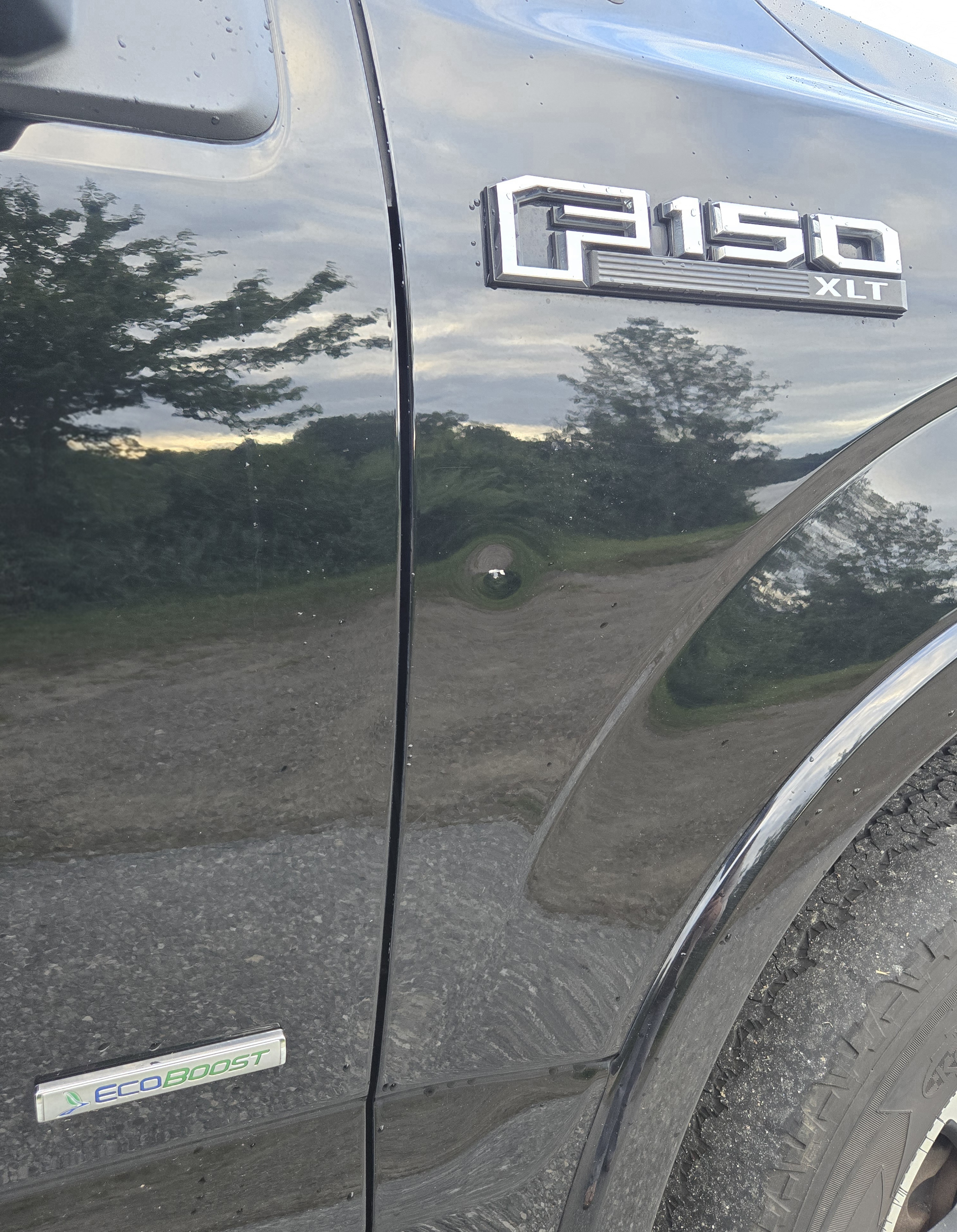 Used 2016 Ford F150 XLT w/ Equipment Group 302A Luxury AWD/4WD image 12