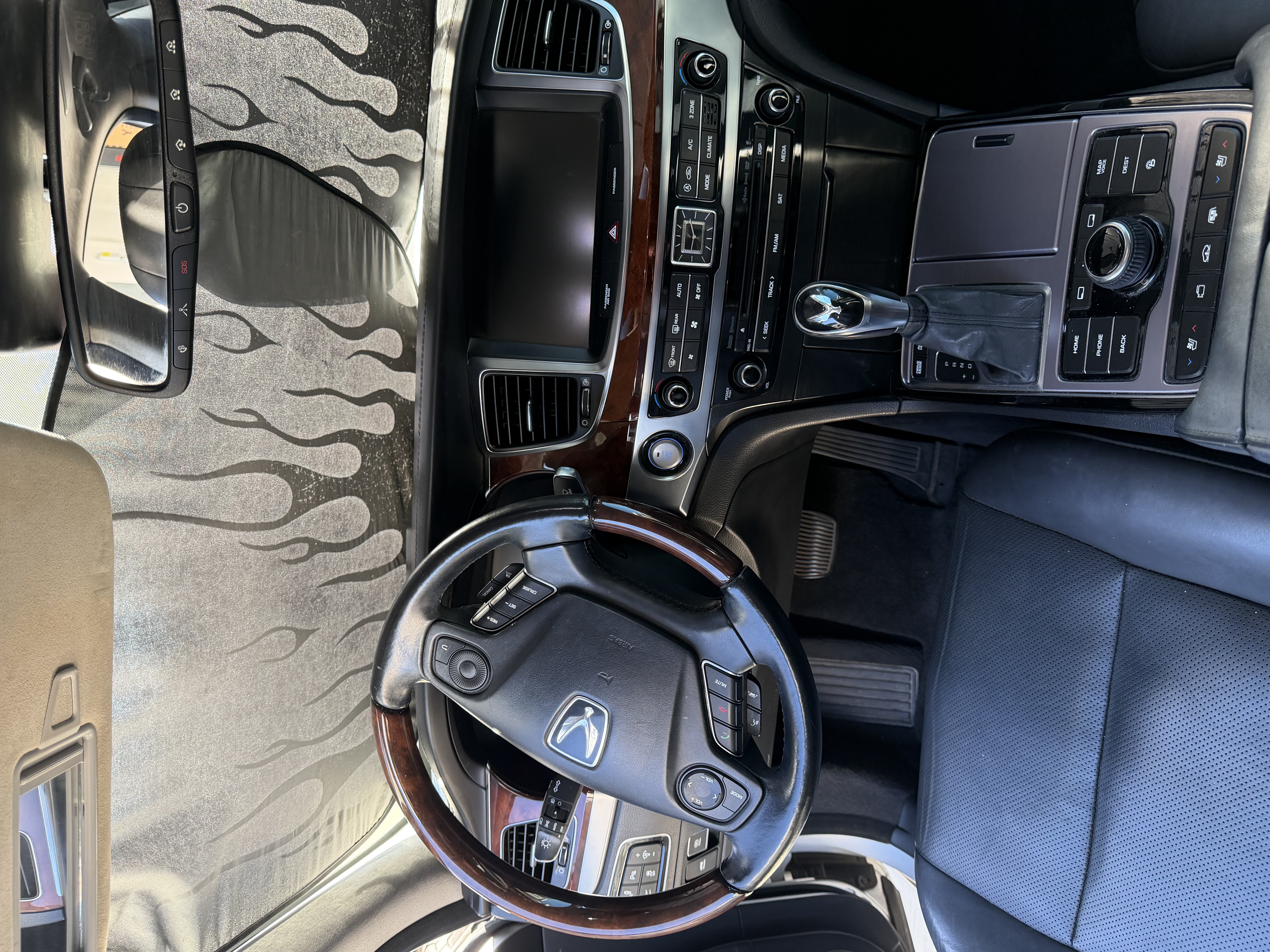 Used 2015 Hyundai Equus Ultimate RWD image 10