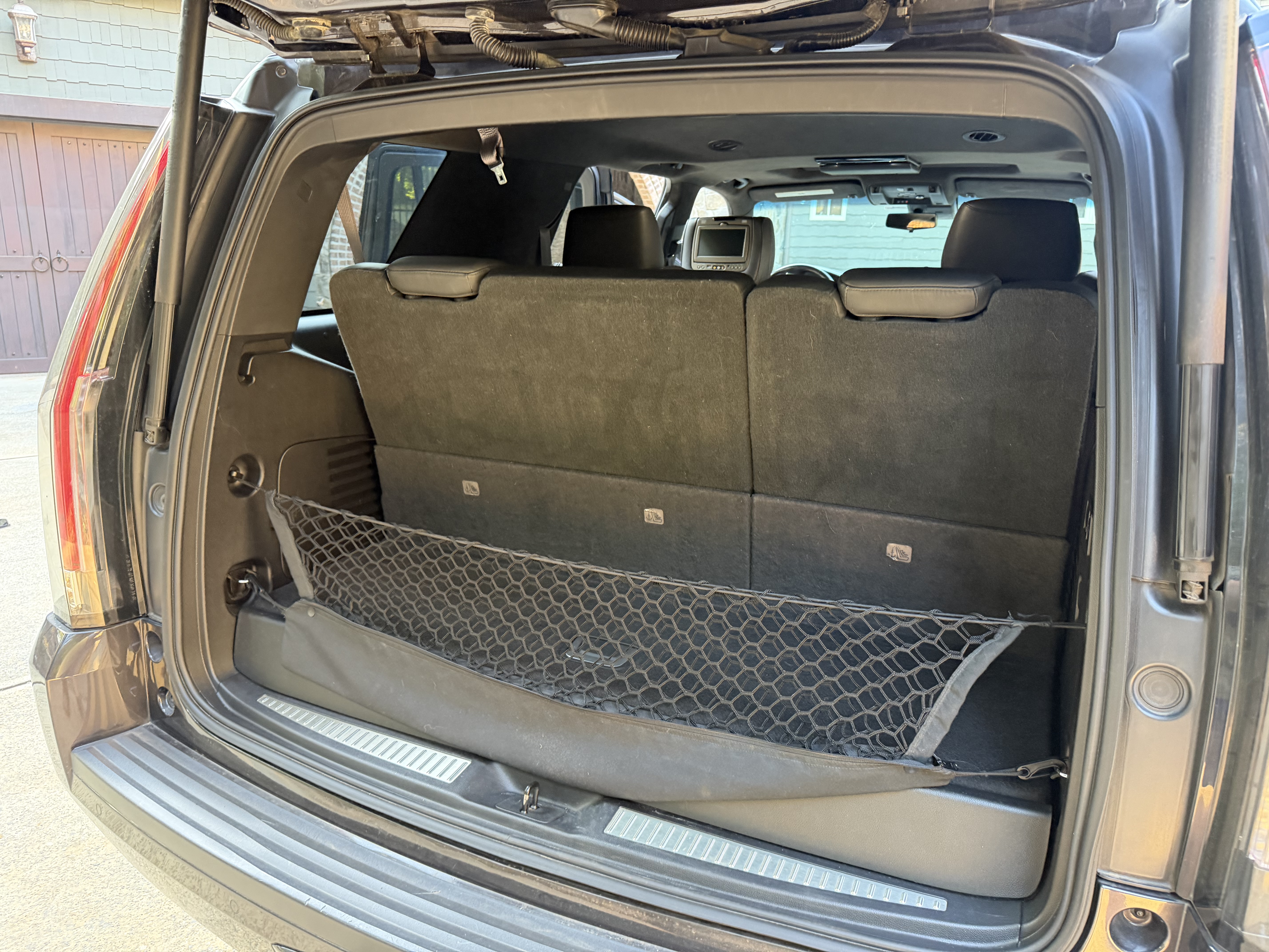 Used 2017 Cadillac Escalade Platinum AWD/4WD image 10