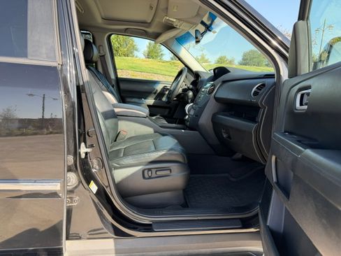 Used 2011 Honda Pilot Touring image 6