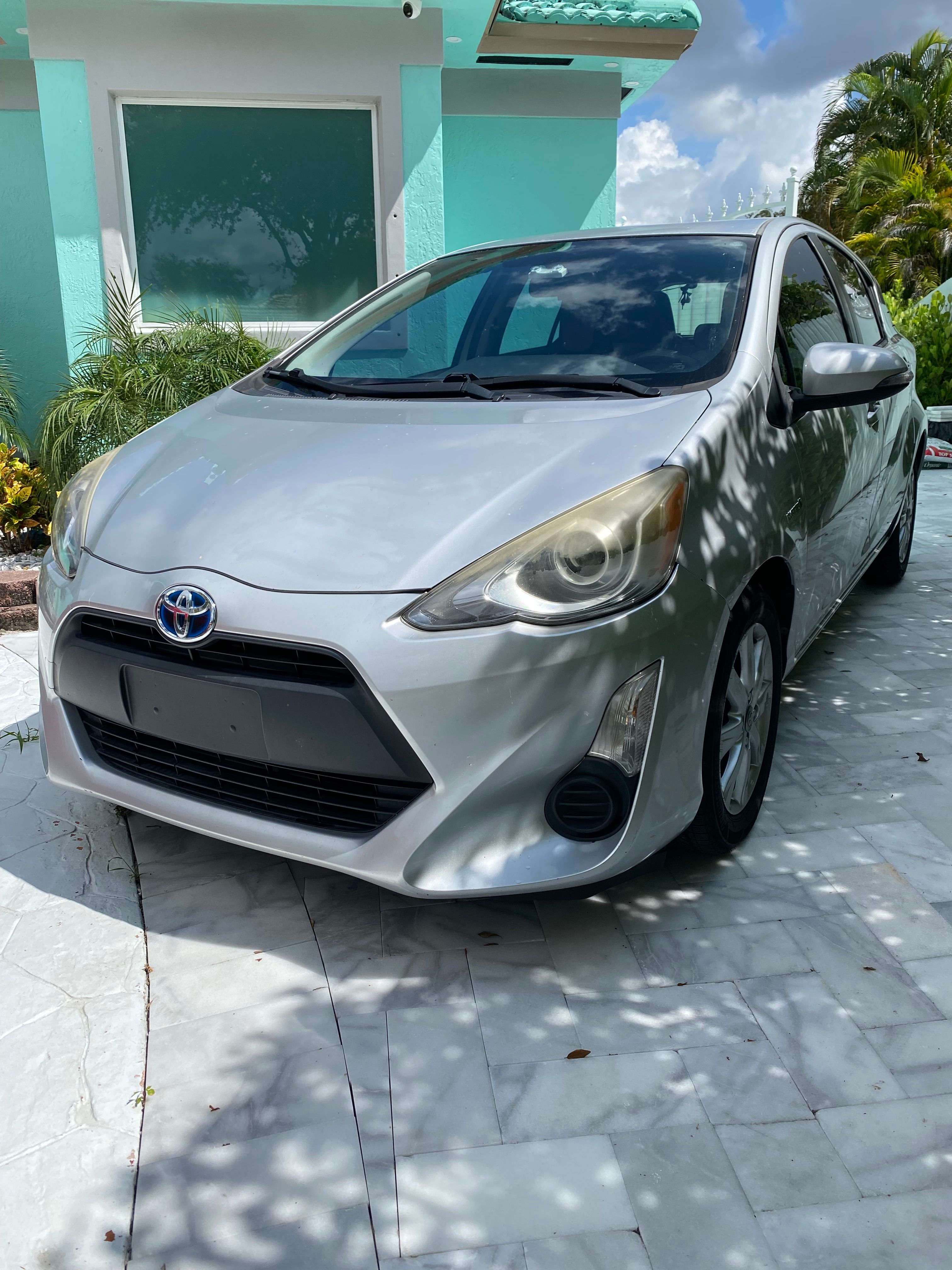 Used 2015 Toyota Prius C FWD image 1