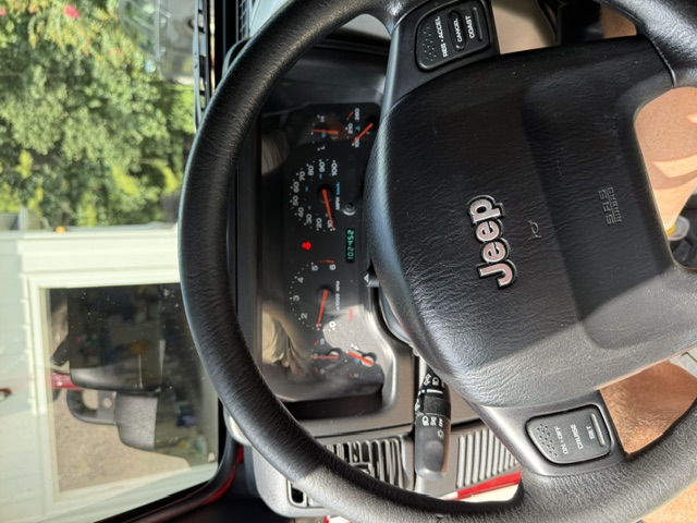 Used 2004 Jeep Wrangler X w/ Convenience Group AWD/4WD image 2