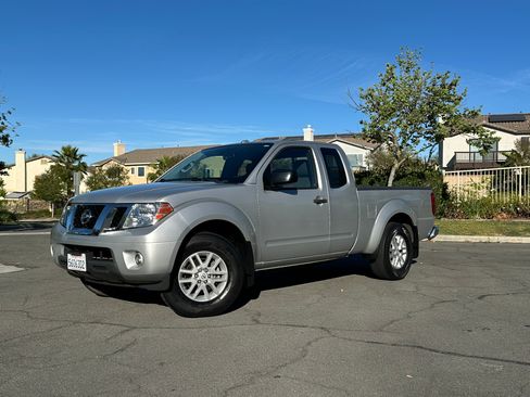 Used 2016 Nissan Frontier SV w/ SV Value Truck Package image 9