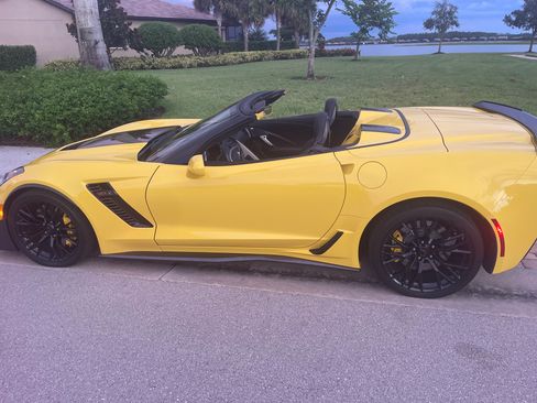 Used 2016 Chevrolet Corvette Z06 w/ 3LZ Preferred Equipment Group RWD image 24