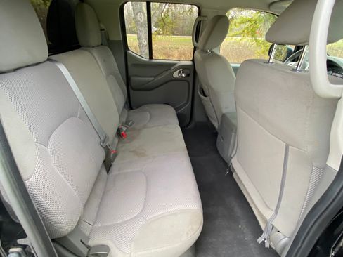 Used 2019 Nissan Frontier SV image 22