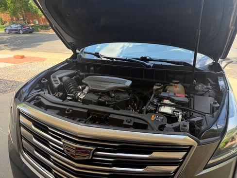 Used 2019 Cadillac XT5 Luxury AWD/4WD image 6