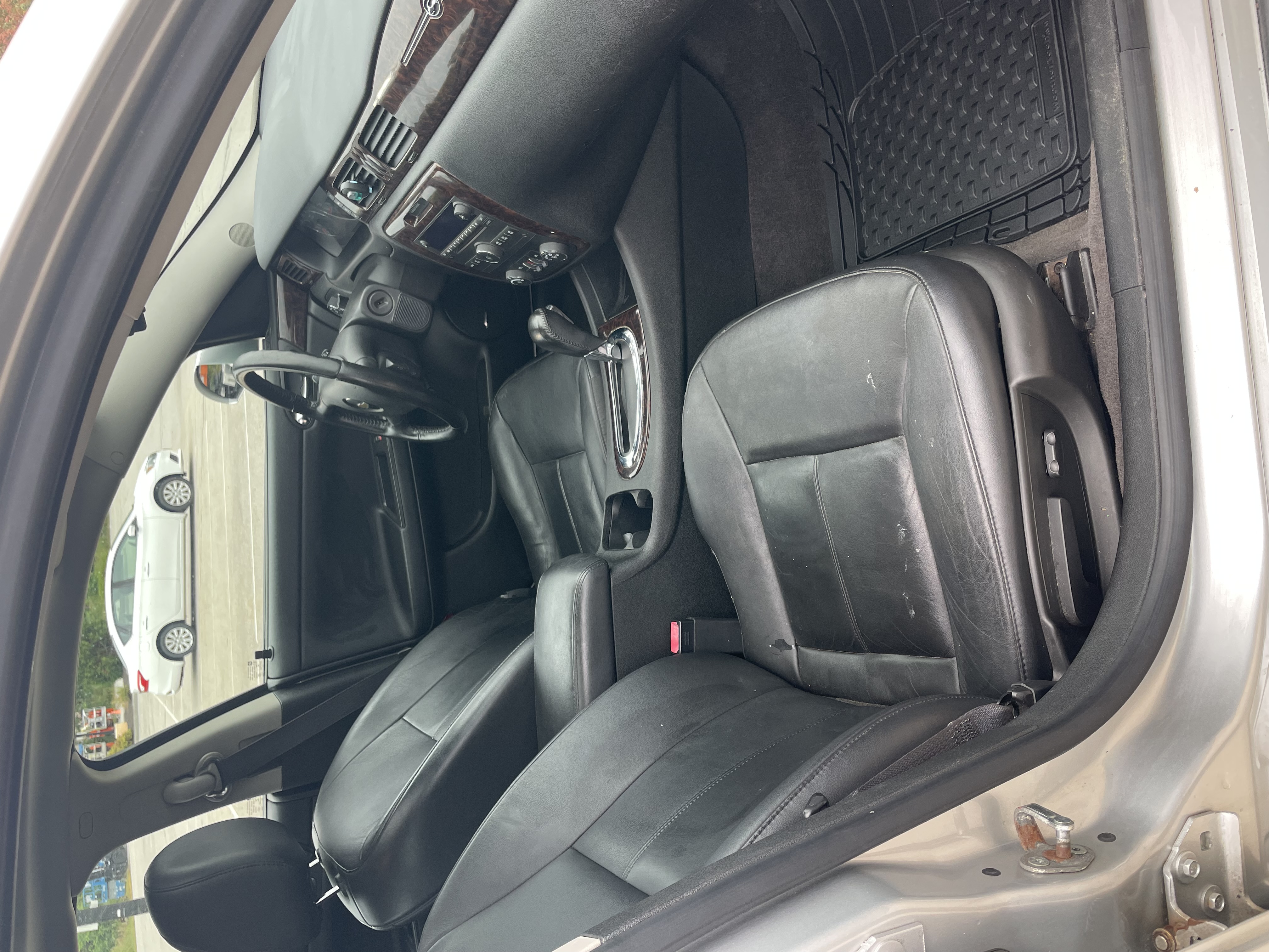 Used 2014 Chevrolet Impala LTZ FWD image 11