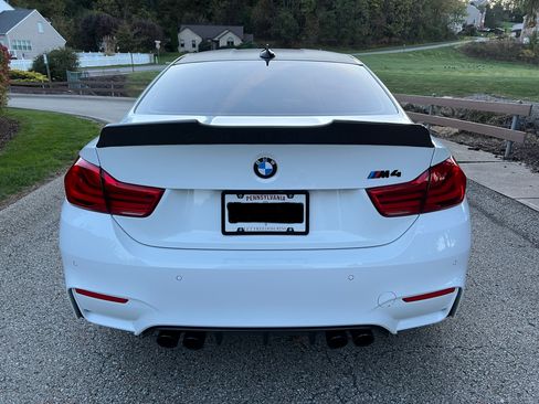 Used 2018 BMW M4 Coupe 2D image 5
