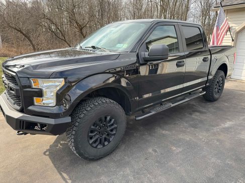 Used 2017 Ford F150 XL w/ Equipment Group 101A Mid image 11