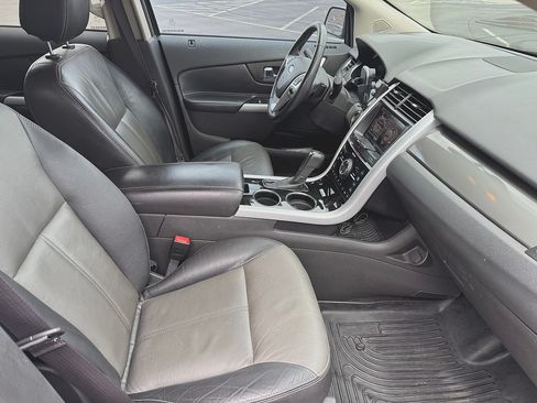 Used 2013 Ford Edge Sport w/ Driver Entry Pkg image 18
