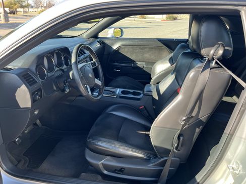 Used 2010 Dodge Challenger SRT8 w/ SRT Option Group II image 17