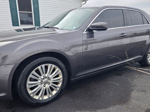 Used 2013 Chrysler 300 Sedan 4D w/ Driver Convenience Group image 2