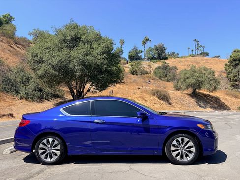 Used 2014 Honda Accord EX image 1