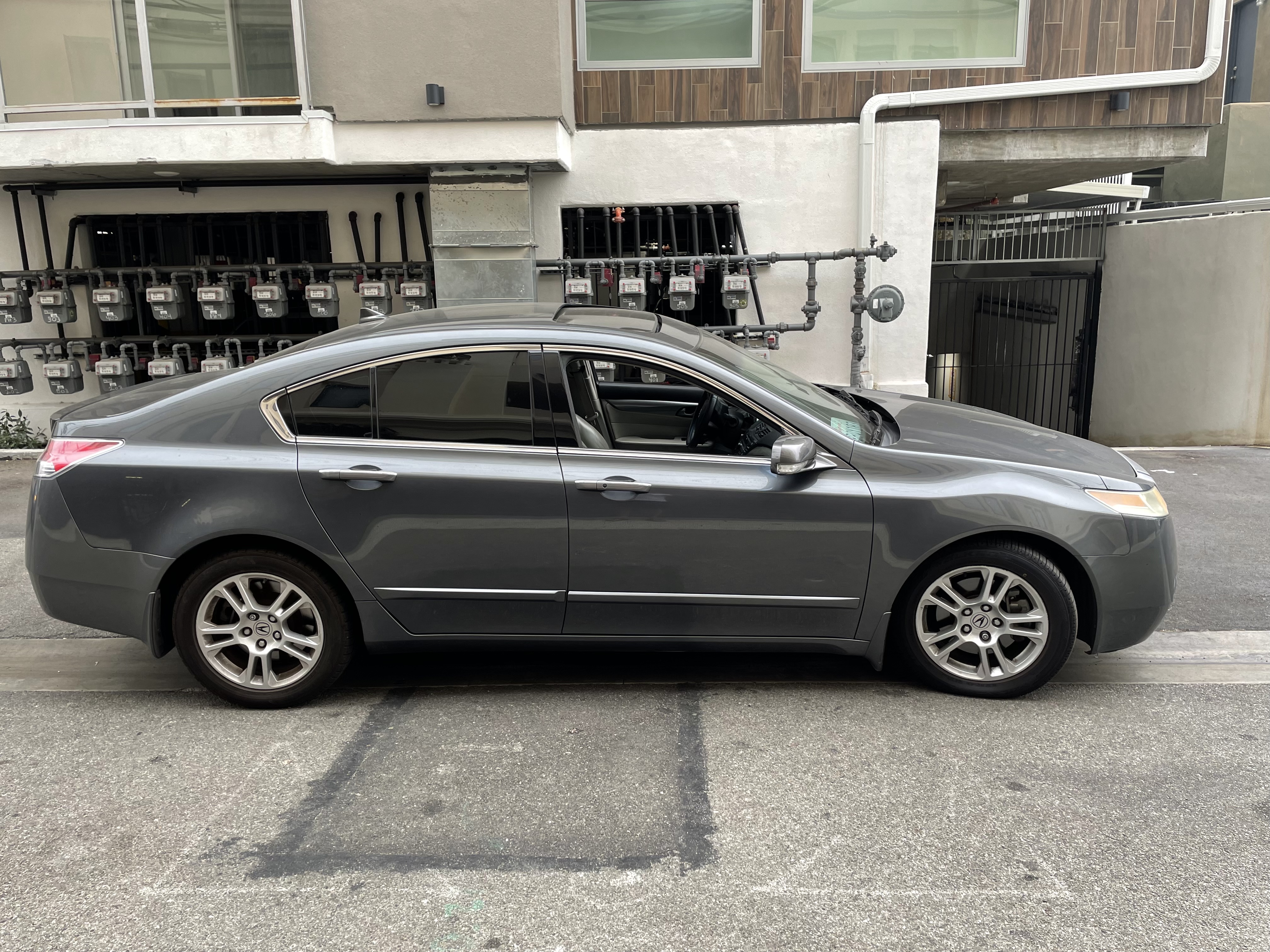 Used 2010 Acura TL w/ Technology Package FWD image 6