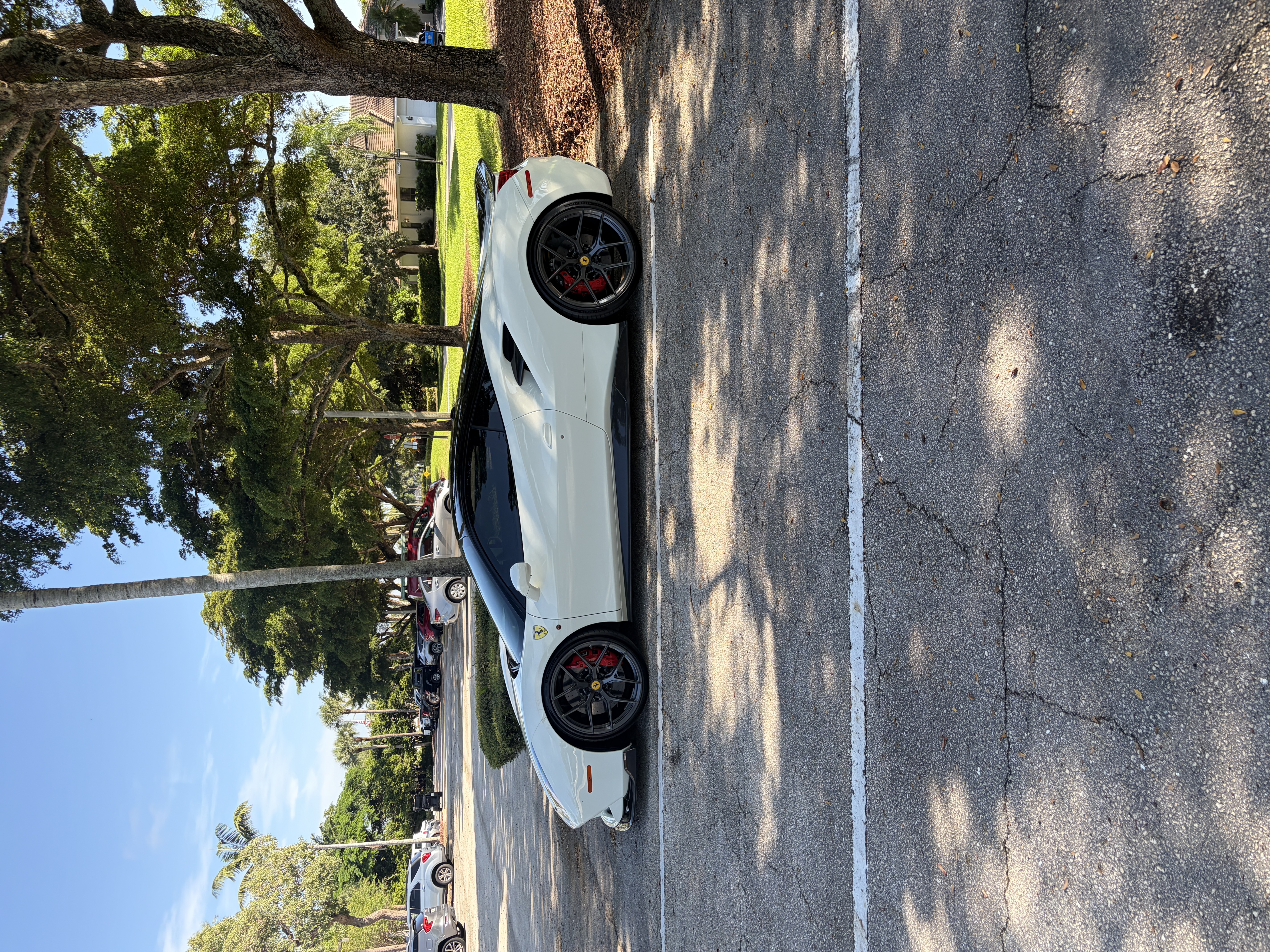 Used 2018 Ferrari 488 GTB RWD image 8