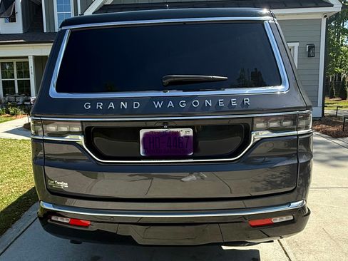 Used 2024 Jeep Grand Wagoneer L 4WD image 2