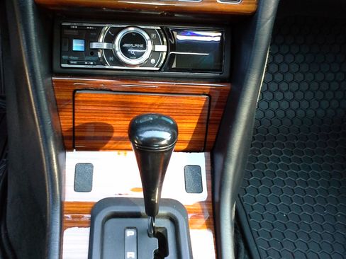 Used 1993 Mercedes-Benz 300 D image 13