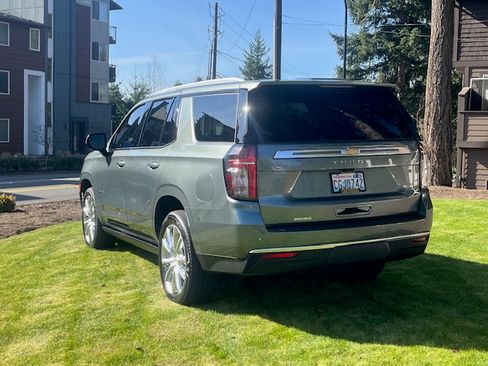 Used 2023 Chevrolet Tahoe High Country w/ Premium Package 2 AWD/4WD image 5