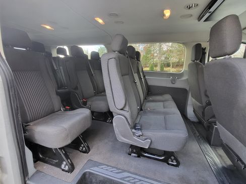 Used 2016 Ford Transit 350 XLT image 22