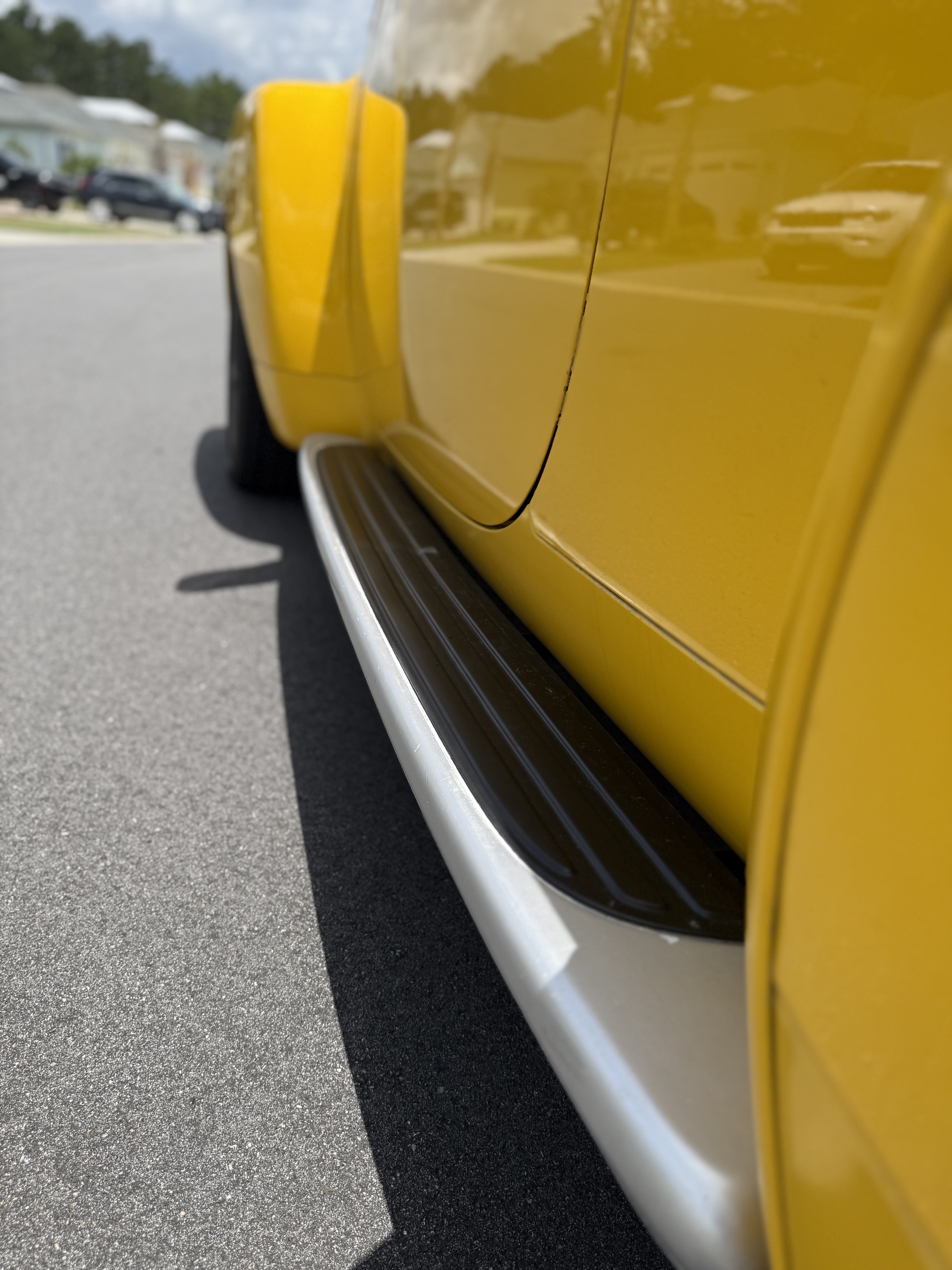 Used 2004 Chevrolet SSR w/ Preferred Equipment Group RWD image 9