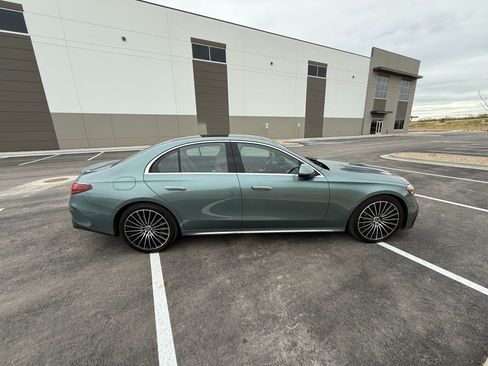 Used 2025 Mercedes-Benz E 450 4MATIC Sedan image 4