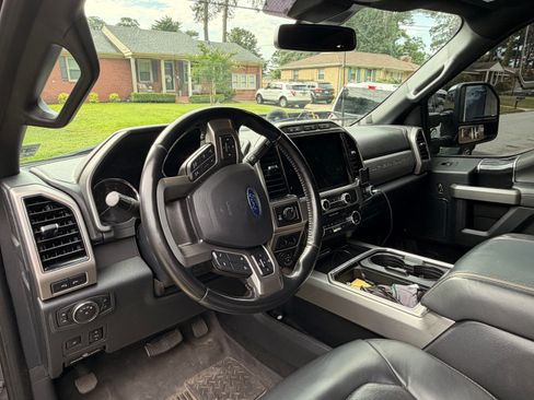 Used 2022 Ford F250 Platinum w/ Tremor Off-Road Package AWD/4WD image 6
