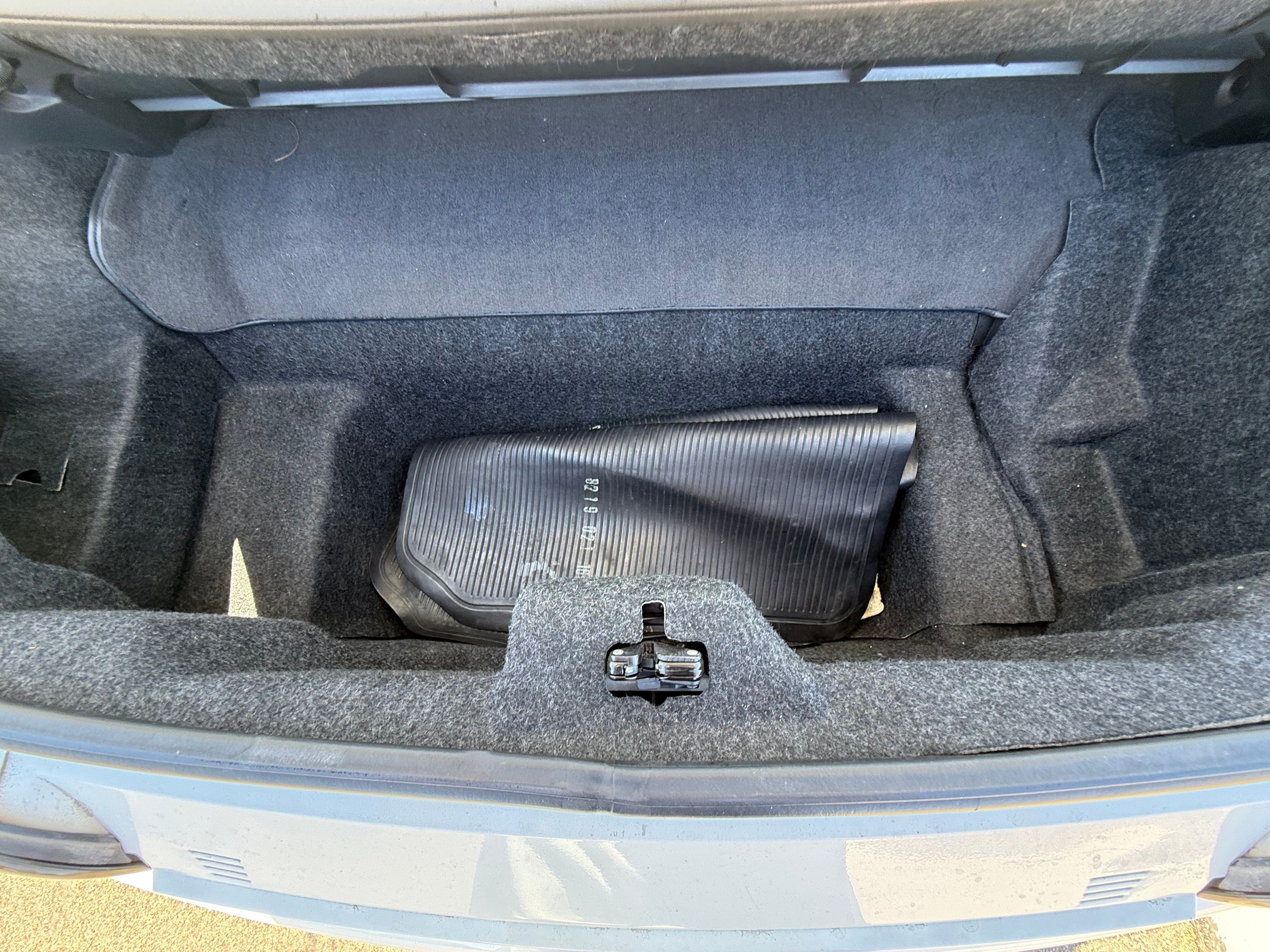 Used 1998 Chevrolet Camaro Z28 RWD image 24