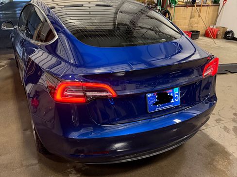 Used 2018 Tesla Model 3 Long Range image 10