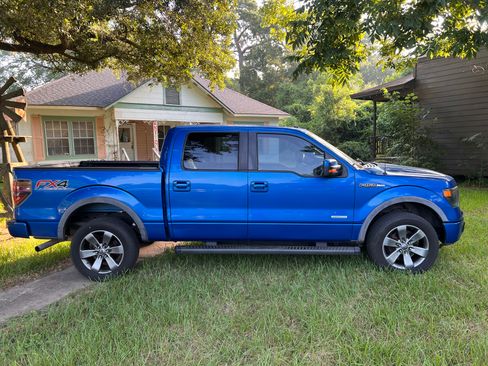 Used 2014 Ford F150 FX4 w/ Equipment Group 402A Luxury AWD/4WD image 8