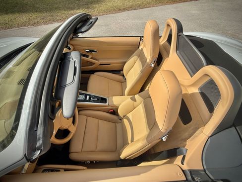 Used 2015 Porsche Boxster S image 10