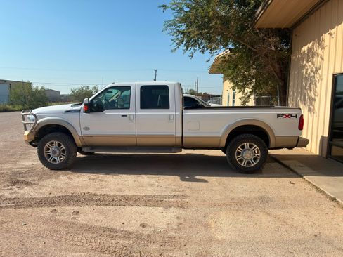 Used 2011 Ford F350 King Ranch AWD/4WD image 4