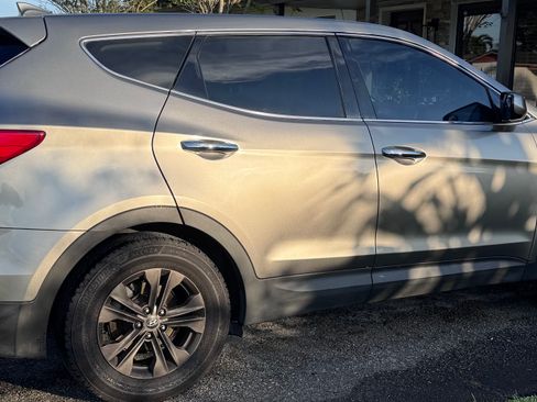 Used 2015 Hyundai Santa Fe Sport image 2