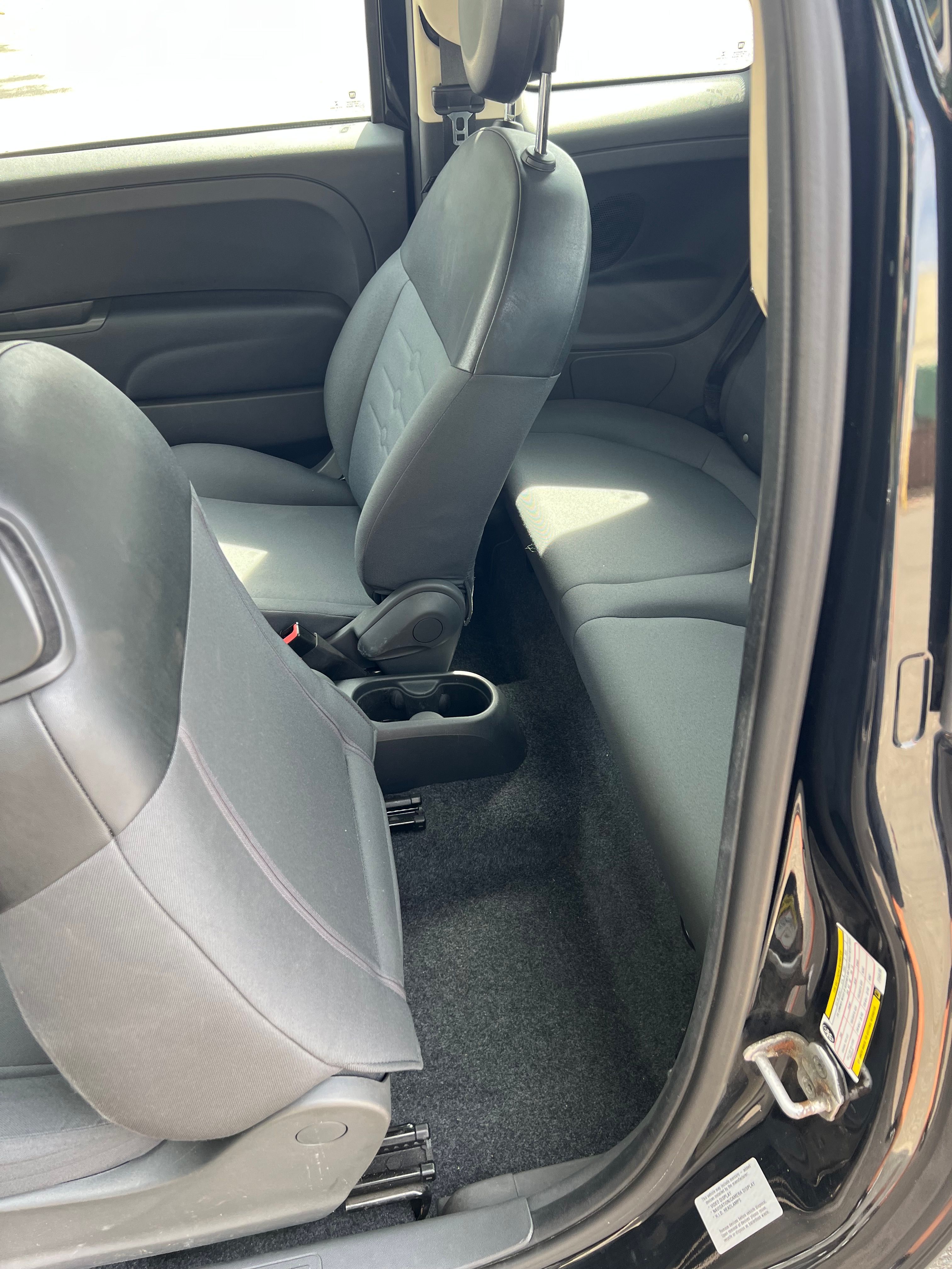 Used 2015 FIAT 500 Pop FWD image 9