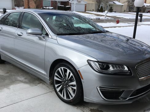 Used 2020 Lincoln MKZ Reserve w/ Elements Package image 2