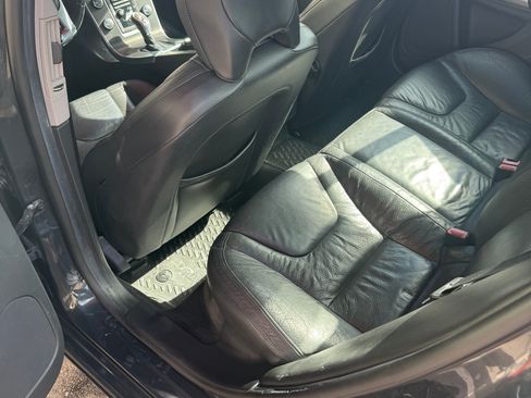 Used 2013 Volvo S60 T5 image 9