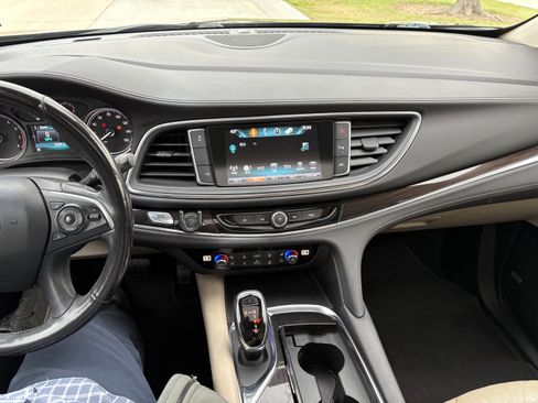 Used 2018 Buick Enclave Premium w/ Experience Buick Package image 11