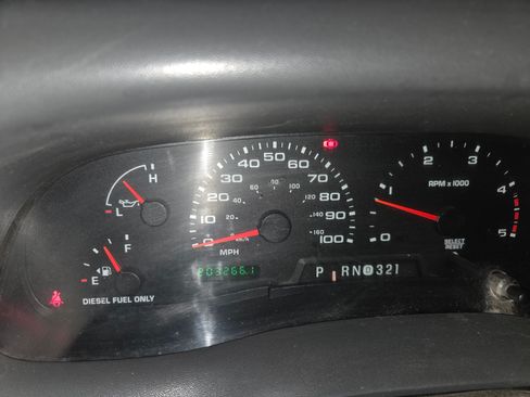 Used 2003 Ford F350 XLT image 9