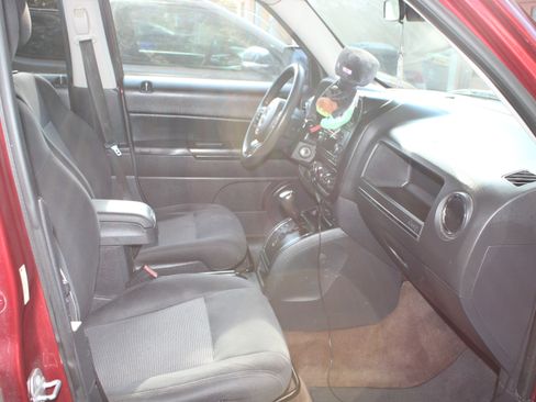 Used 2015 Jeep Patriot Sport w/ Power Value Group image 11