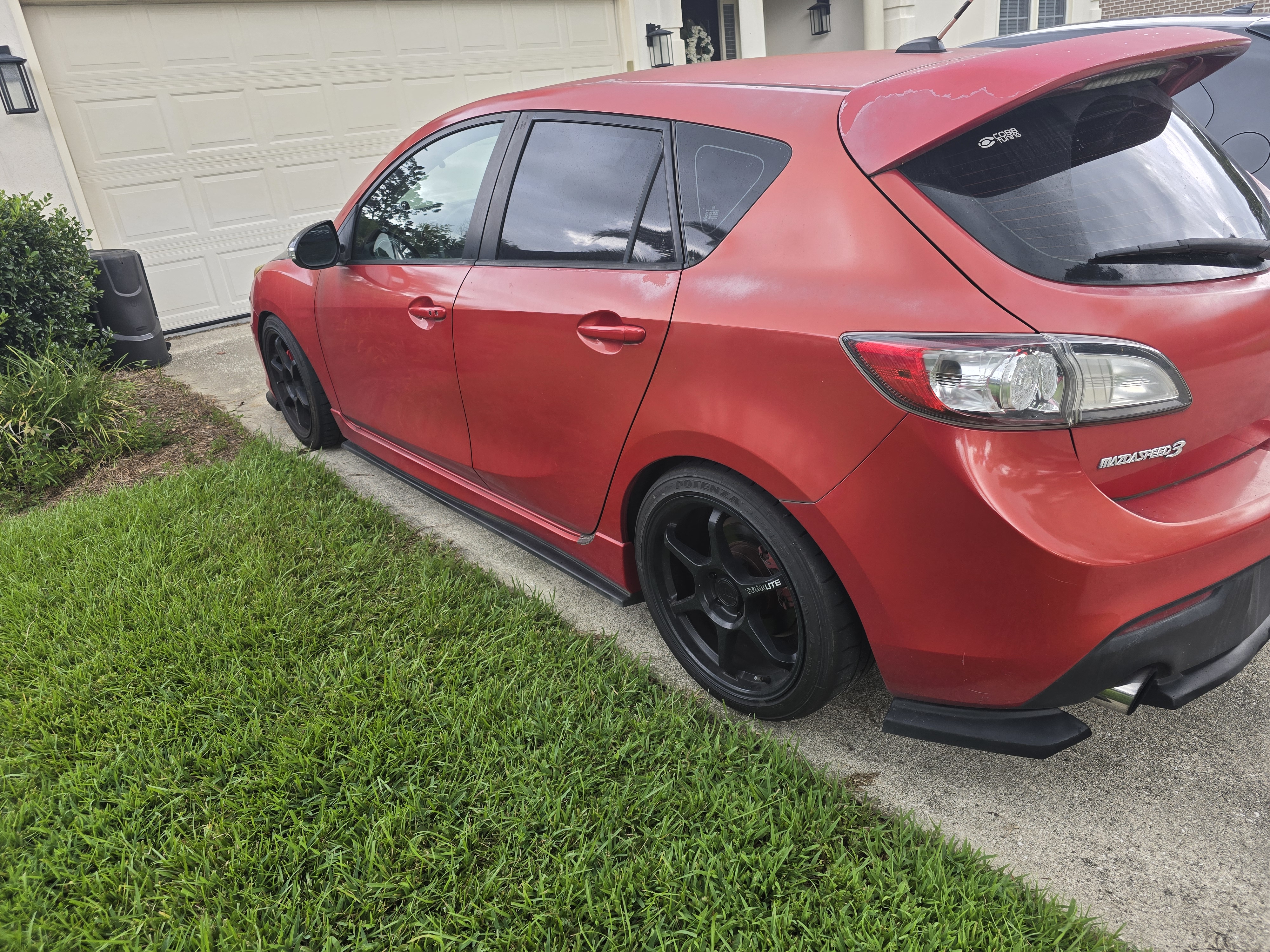 Used 2012 MAZDA MAZDA3 Touring w/ Mazdaspeed Tech Pkg FWD image 12