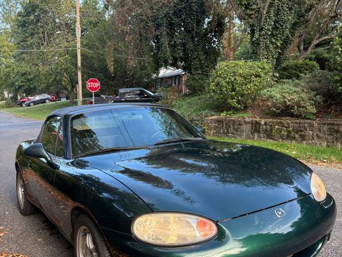 Used 2000 MAZDA MX-5 Miata image 5