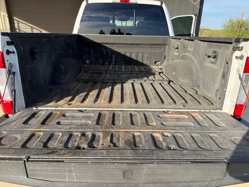 Used 2019 Ford F250 Lariat w/ Chrome Package image 14