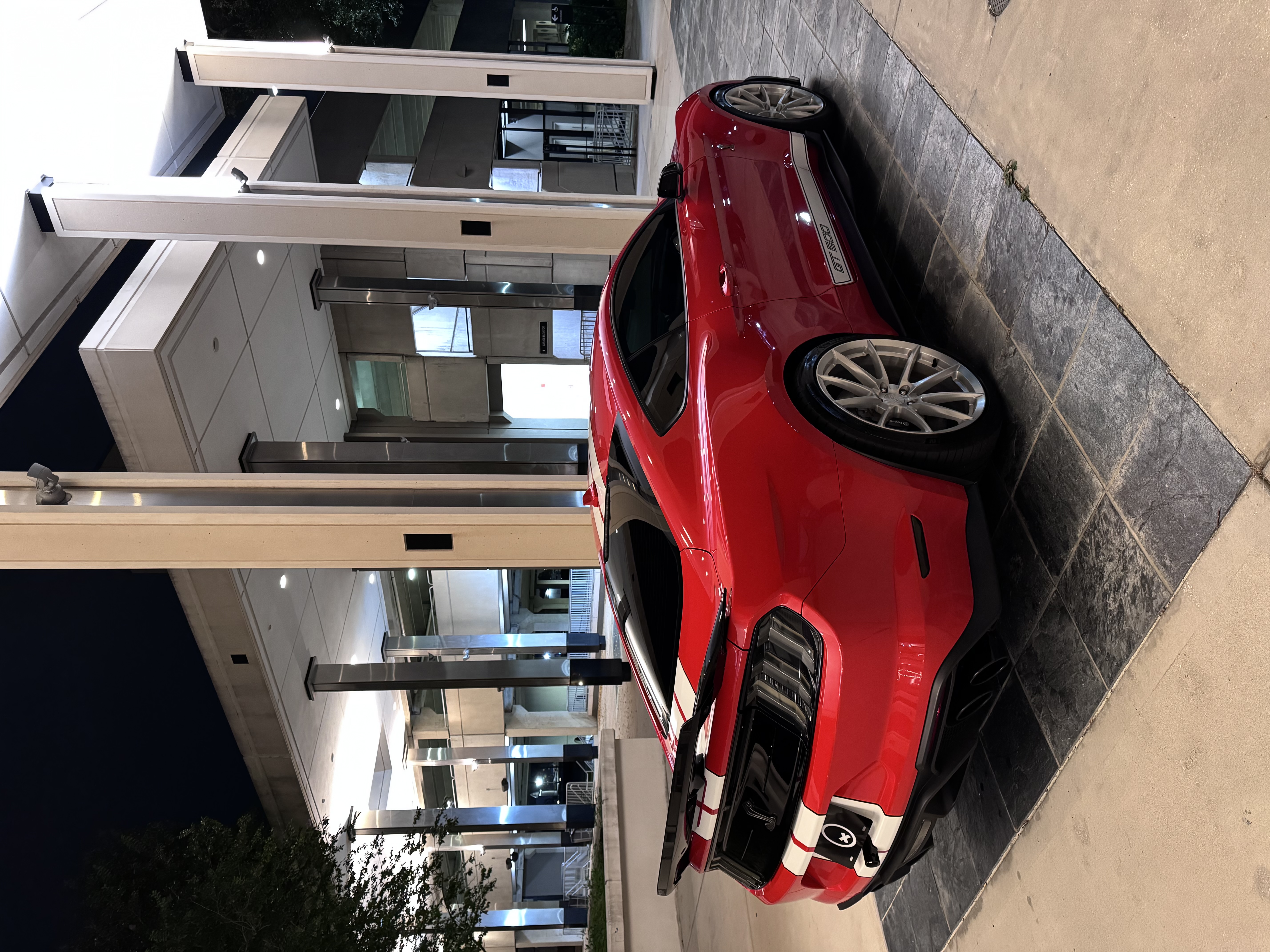 Used 2020 Ford Mustang Shelby GT500 w/ Technology Package RWD image 8