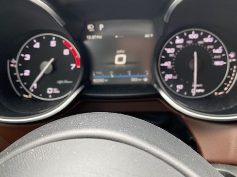 Used 2019 Alfa Romeo Stelvio Ti image 9