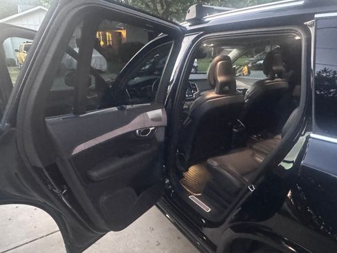 Used 2021 Volvo XC90 T8 Inscription w/ Advanced Package image 10