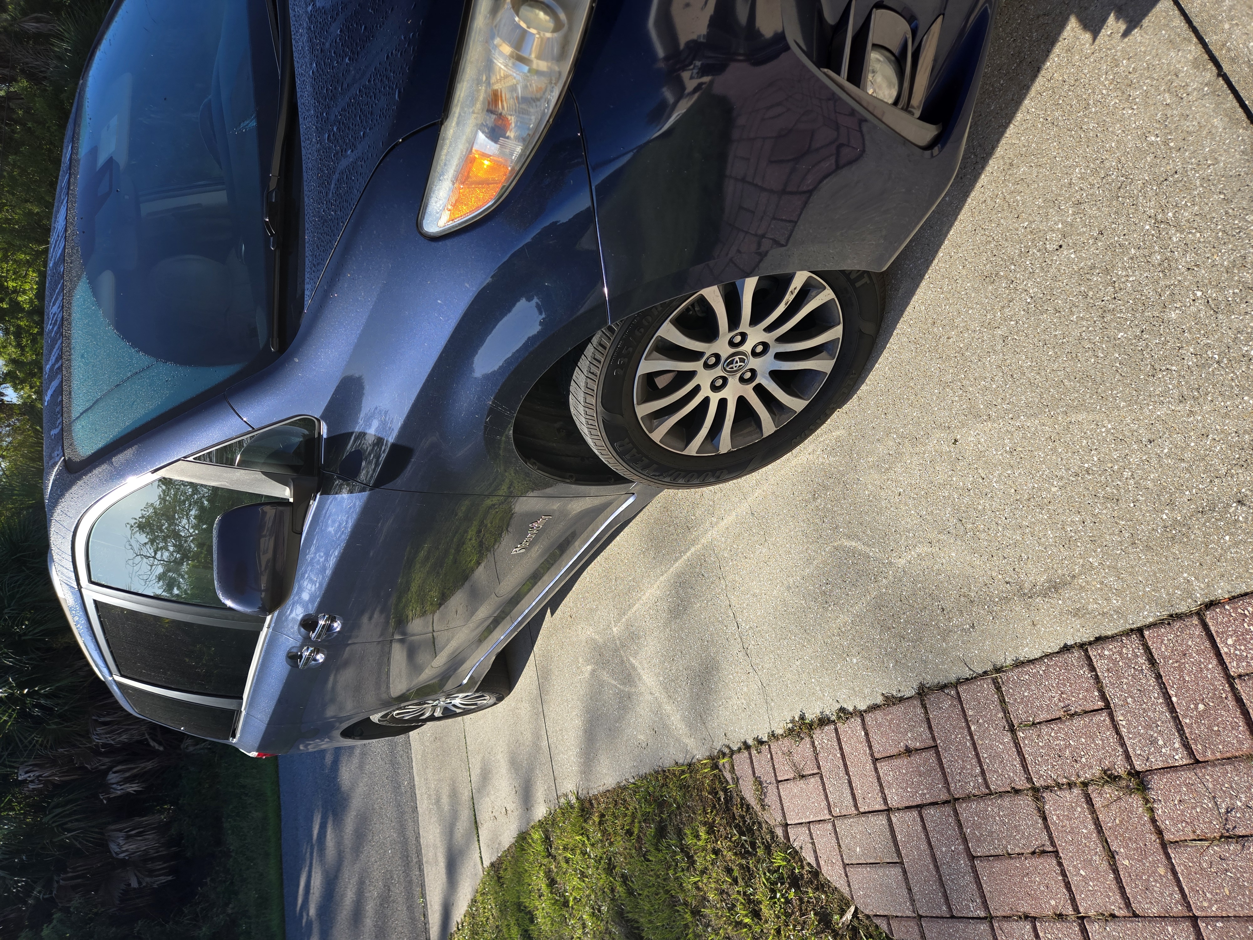Used 2018 Toyota Sienna XLE w/ XLE Navigation Package FWD image 12